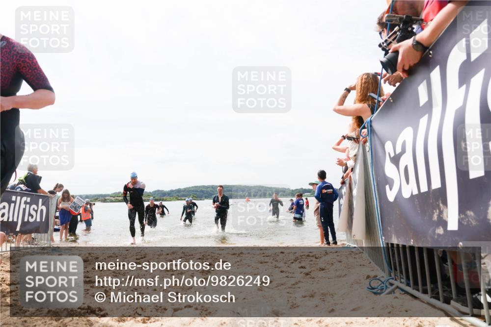 21.06.2026 - Viking Triathlon Michael Strokosch http://msf.ph/oto/9826249 21.06.2026 10:38:41 Schwimmen 53, 55, 300, 303, 397, 546, 567 meine-sportfotos.de