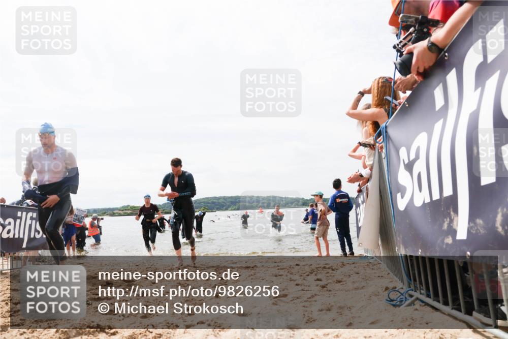 21.06.2026 - Viking Triathlon Michael Strokosch http://msf.ph/oto/9826256 21.06.2026 10:38:43 Schwimmen 53, 55, 300, 303, 397, 546, 567 meine-sportfotos.de