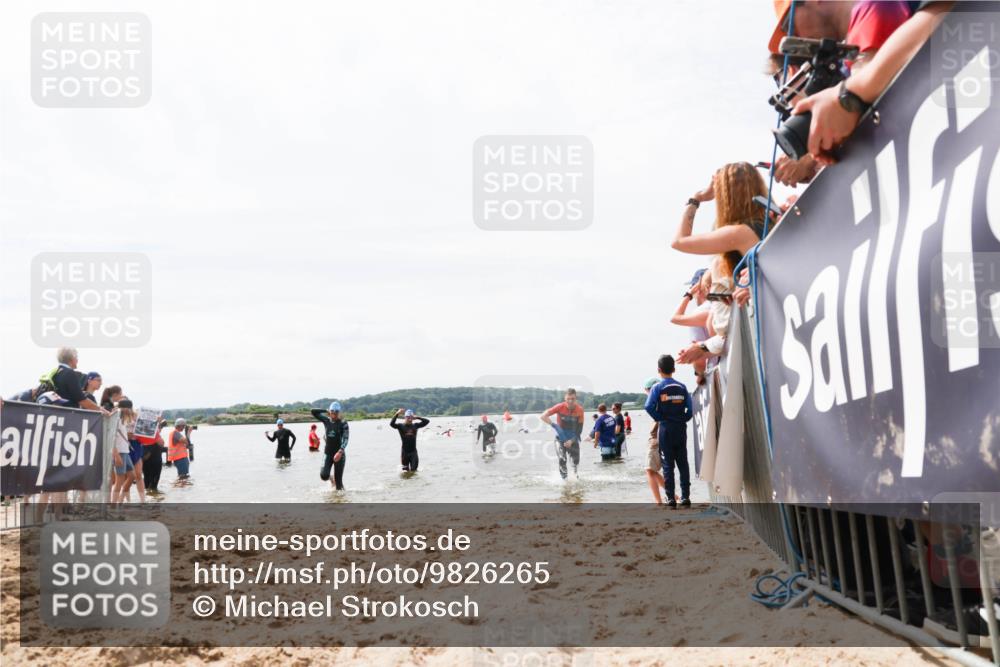 21.06.2026 - Viking Triathlon Michael Strokosch http://msf.ph/oto/9826265 21.06.2026 10:38:46 Schwimmen 53, 55, 144, 303, 397, 419, 546 meine-sportfotos.de