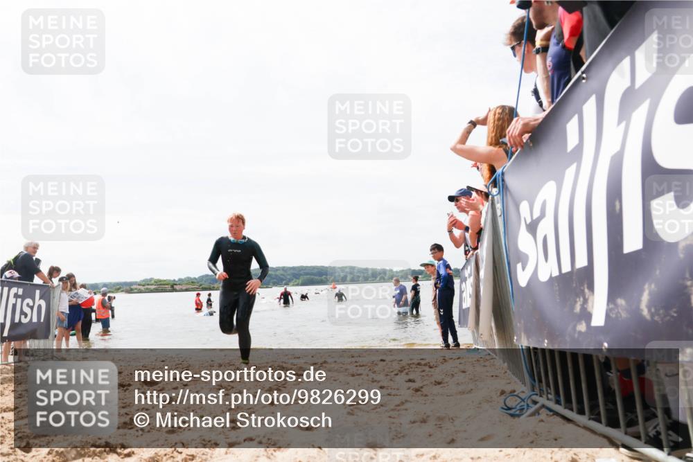 21.06.2026 - Viking Triathlon Michael Strokosch http://msf.ph/oto/9826299 21.06.2026 10:38:57 Schwimmen 144, 419, 559, 666 meine-sportfotos.de