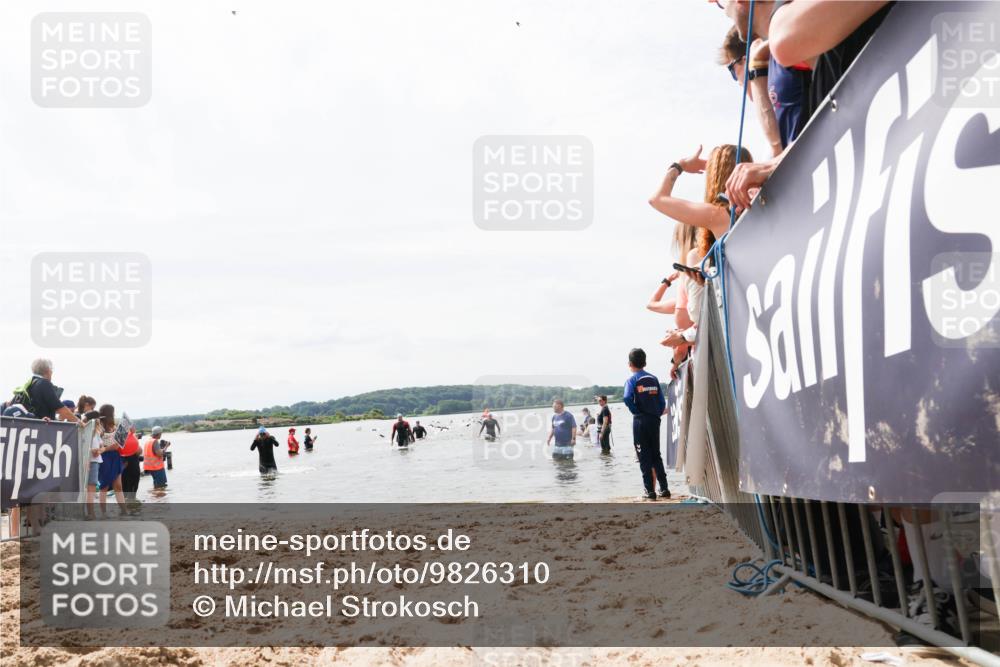 21.06.2026 - Viking Triathlon Michael Strokosch http://msf.ph/oto/9826310 21.06.2026 10:39:01 Schwimmen 559, 666 meine-sportfotos.de