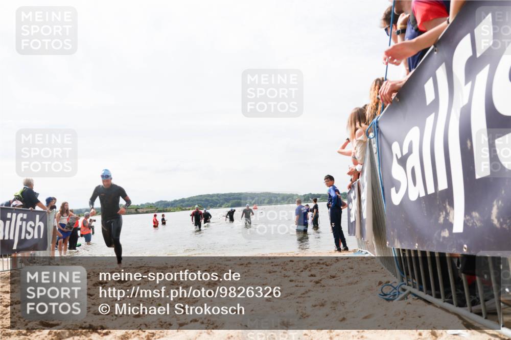 21.06.2026 - Viking Triathlon Michael Strokosch http://msf.ph/oto/9826326 21.06.2026 10:39:06 Schwimmen 559 meine-sportfotos.de