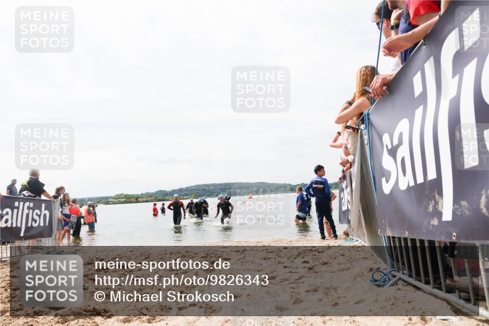 21.06.2026 - Viking Triathlon Michael Strokosch http://msf.ph/oto/9826343 21.06.2026 10:39:12 Schwimmen 152, 328, 340, 559 meine-sportfotos.de