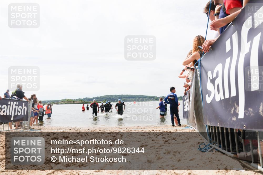21.06.2026 - Viking Triathlon Michael Strokosch http://msf.ph/oto/9826344 21.06.2026 10:39:12 Schwimmen 152, 328, 340, 559 meine-sportfotos.de