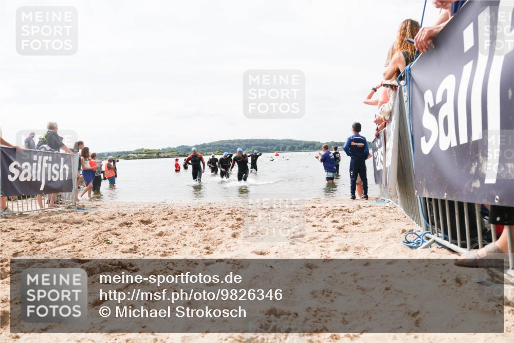 21.06.2026 - Viking Triathlon Michael Strokosch http://msf.ph/oto/9826346 21.06.2026 10:39:13 Schwimmen 152, 328, 340 meine-sportfotos.de