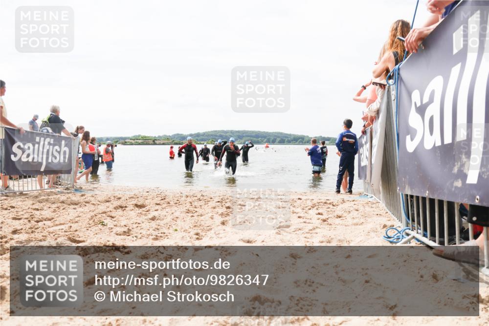 21.06.2026 - Viking Triathlon Michael Strokosch http://msf.ph/oto/9826347 21.06.2026 10:39:13 Schwimmen 152, 328, 340 meine-sportfotos.de