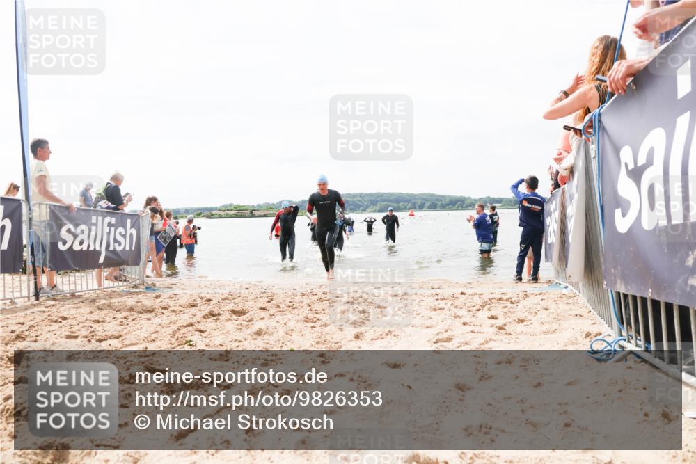 21.06.2026 - Viking Triathlon Michael Strokosch http://msf.ph/oto/9826353 21.06.2026 10:39:15 Schwimmen 152, 214, 232, 328, 340, 457 meine-sportfotos.de