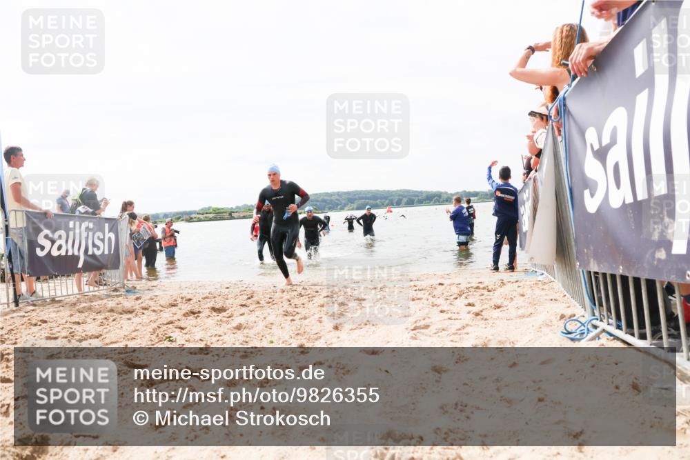 21.06.2026 - Viking Triathlon Michael Strokosch http://msf.ph/oto/9826355 21.06.2026 10:39:16 Schwimmen 152, 214, 232, 328, 340, 457 meine-sportfotos.de