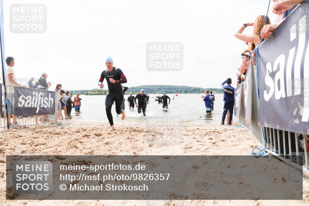 21.06.2026 - Viking Triathlon Michael Strokosch http://msf.ph/oto/9826357 21.06.2026 10:39:17 Schwimmen 152, 214, 232, 328, 340, 457 meine-sportfotos.de