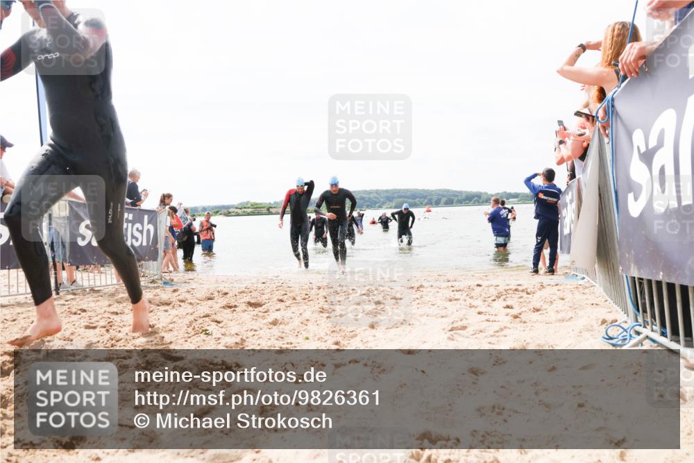21.06.2026 - Viking Triathlon Michael Strokosch http://msf.ph/oto/9826361 21.06.2026 10:39:18 Schwimmen 152, 214, 232, 328, 340, 457 meine-sportfotos.de