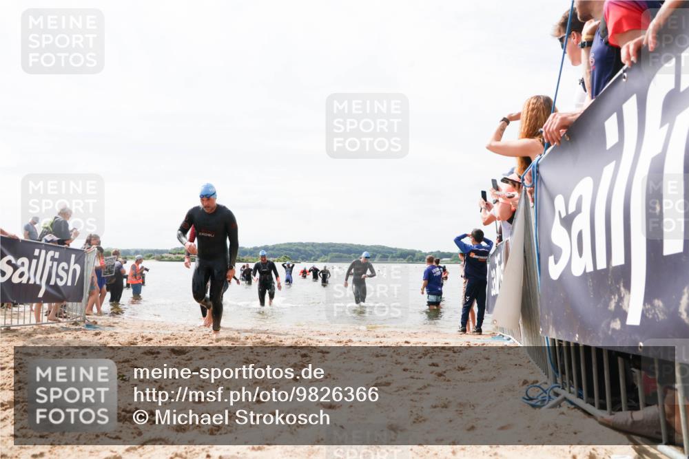21.06.2026 - Viking Triathlon Michael Strokosch http://msf.ph/oto/9826366 21.06.2026 10:39:20 Schwimmen 152, 214, 232, 328, 340, 457 meine-sportfotos.de
