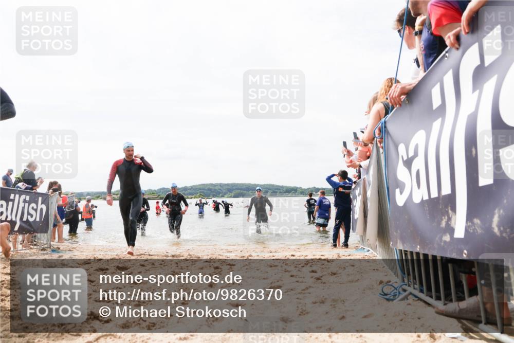 21.06.2026 - Viking Triathlon Michael Strokosch http://msf.ph/oto/9826370 21.06.2026 10:39:21 Schwimmen 152, 214, 232, 328, 340, 457 meine-sportfotos.de