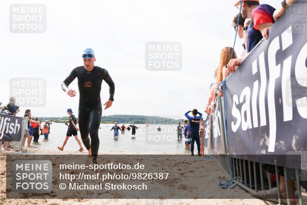 21.06.2026 - Viking Triathlon Michael Strokosch http://msf.ph/oto/9826387 21.06.2026 10:39:27 Schwimmen 214, 229, 232, 457, 508 meine-sportfotos.de