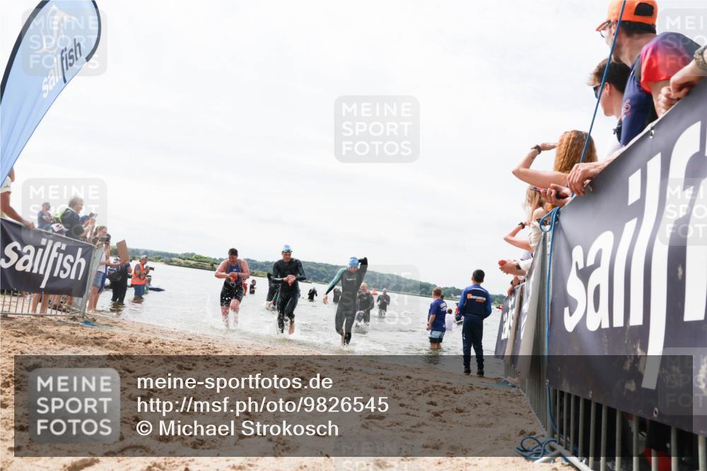 21.06.2026 - Viking Triathlon Michael Strokosch http://msf.ph/oto/9826545 21.06.2026 10:40:19 Schwimmen 58, 211, 398, 425, 460, 484, 496, 649 meine-sportfotos.de