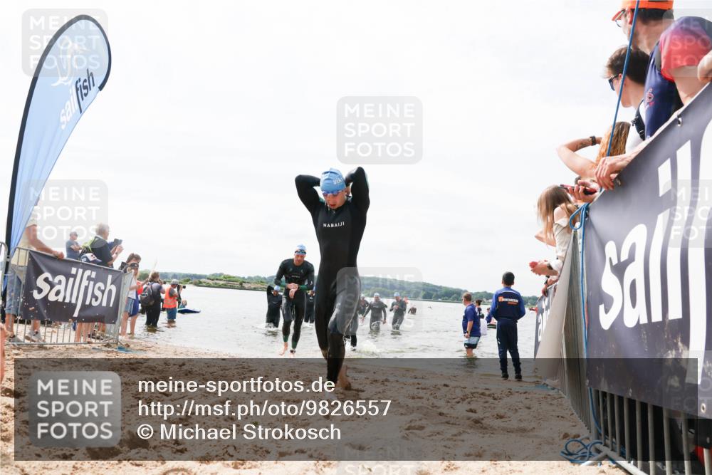 21.06.2026 - Viking Triathlon Michael Strokosch http://msf.ph/oto/9826557 21.06.2026 10:40:23 Schwimmen 34, 58, 150, 301, 398, 425, 460, 496, 649 meine-sportfotos.de