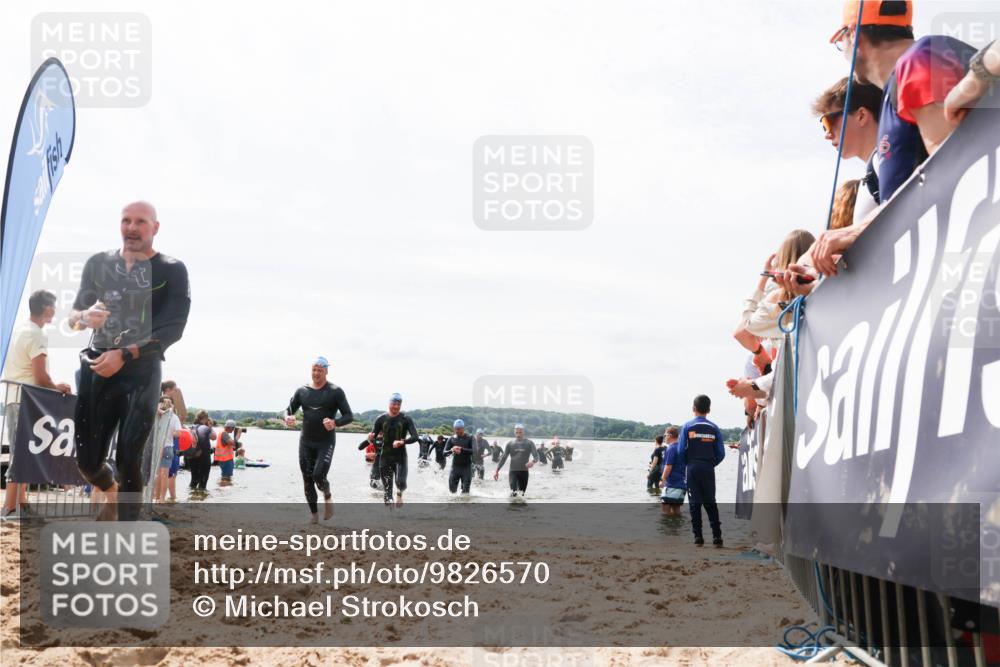 21.06.2026 - Viking Triathlon Michael Strokosch http://msf.ph/oto/9826570 21.06.2026 10:40:28 Schwimmen 34, 150, 195, 301, 312, 398, 425, 496 meine-sportfotos.de