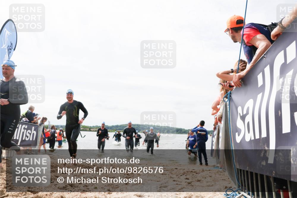 21.06.2026 - Viking Triathlon Michael Strokosch http://msf.ph/oto/9826576 21.06.2026 10:40:30 Schwimmen 34, 150, 195, 227, 301, 312, 398, 425, 456, 496 meine-sportfotos.de