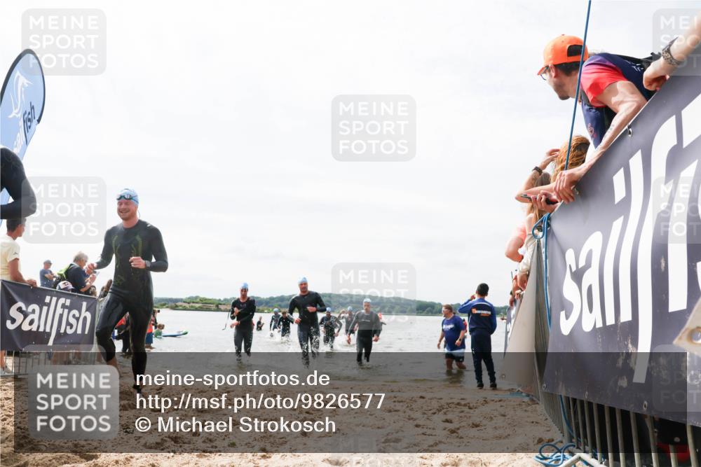 21.06.2026 - Viking Triathlon Michael Strokosch http://msf.ph/oto/9826577 21.06.2026 10:40:30 Schwimmen 34, 150, 195, 227, 301, 312, 398, 425, 456, 496 meine-sportfotos.de