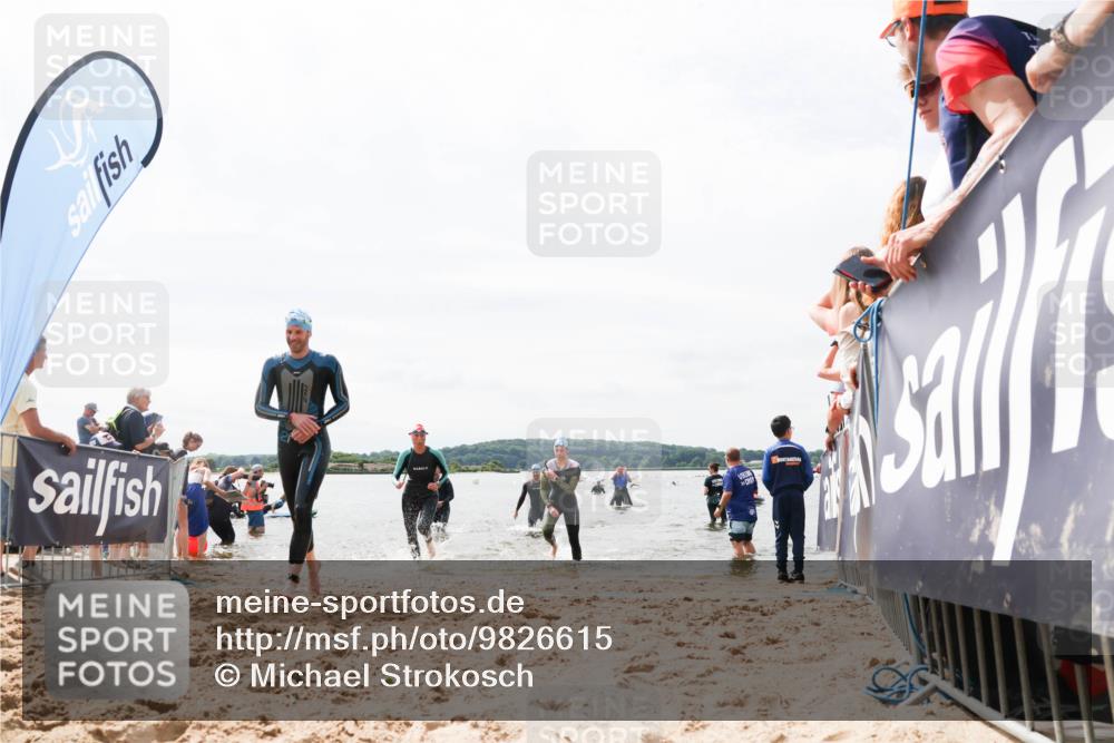21.06.2026 - Viking Triathlon Michael Strokosch http://msf.ph/oto/9826615 21.06.2026 10:40:43 Schwimmen 227, 330, 355, 387, 456, 461, 616, 667 meine-sportfotos.de