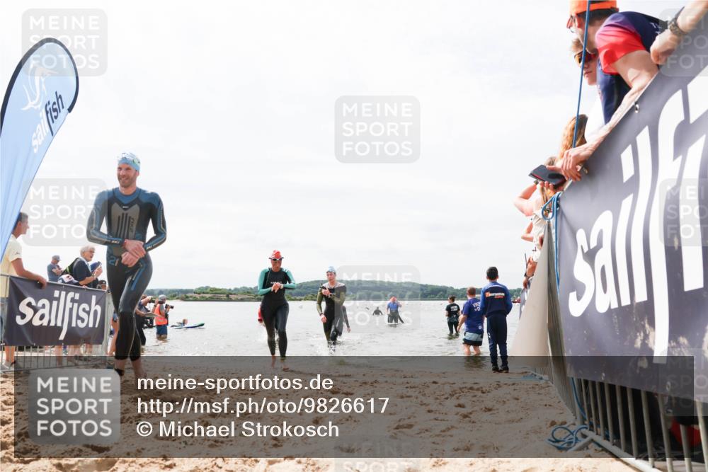 21.06.2026 - Viking Triathlon Michael Strokosch http://msf.ph/oto/9826617 21.06.2026 10:40:43 Schwimmen 227, 330, 355, 387, 456, 461, 616, 667 meine-sportfotos.de