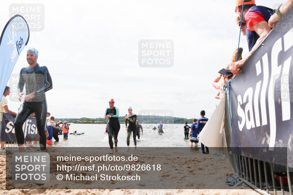 21.06.2026 - Viking Triathlon Michael Strokosch http://msf.ph/oto/9826618 21.06.2026 10:40:44 Schwimmen 227, 330, 355, 387, 456, 461, 616, 667 meine-sportfotos.de