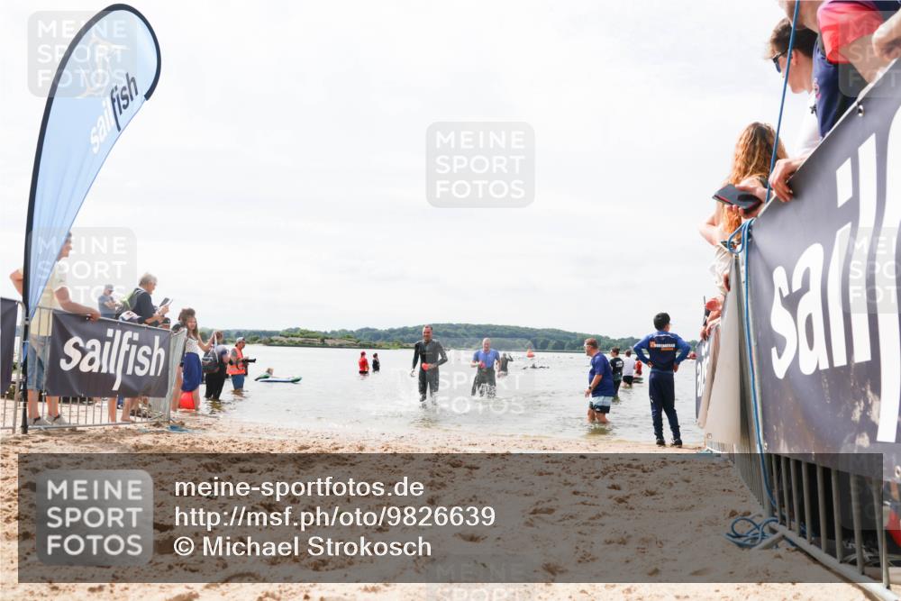21.06.2026 - Viking Triathlon Michael Strokosch http://msf.ph/oto/9826639 21.06.2026 10:40:51 Schwimmen 330, 387, 636, 667 meine-sportfotos.de