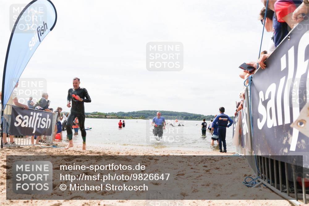 21.06.2026 - Viking Triathlon Michael Strokosch http://msf.ph/oto/9826647 21.06.2026 10:40:53 Schwimmen 330, 387, 636, 667 meine-sportfotos.de