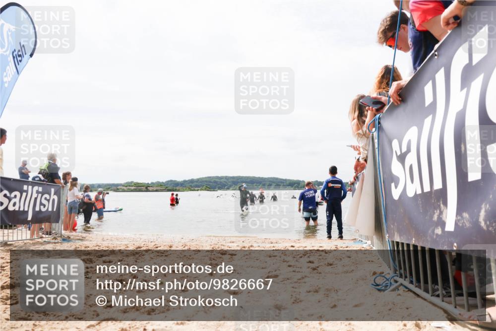 21.06.2026 - Viking Triathlon Michael Strokosch http://msf.ph/oto/9826667 21.06.2026 10:41:02 Schwimmen 132 meine-sportfotos.de