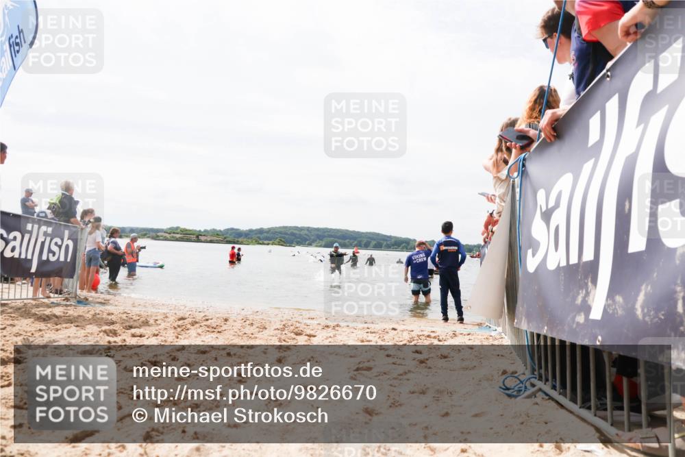 21.06.2026 - Viking Triathlon Michael Strokosch http://msf.ph/oto/9826670 21.06.2026 10:41:03 Schwimmen 132 meine-sportfotos.de