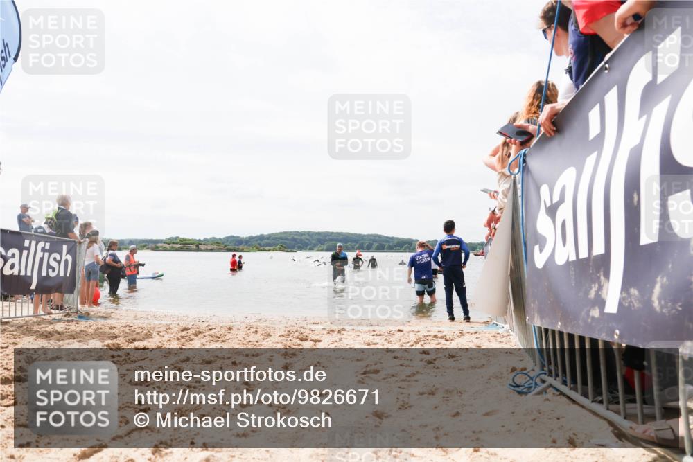21.06.2026 - Viking Triathlon Michael Strokosch http://msf.ph/oto/9826671 21.06.2026 10:41:03 Schwimmen 132 meine-sportfotos.de