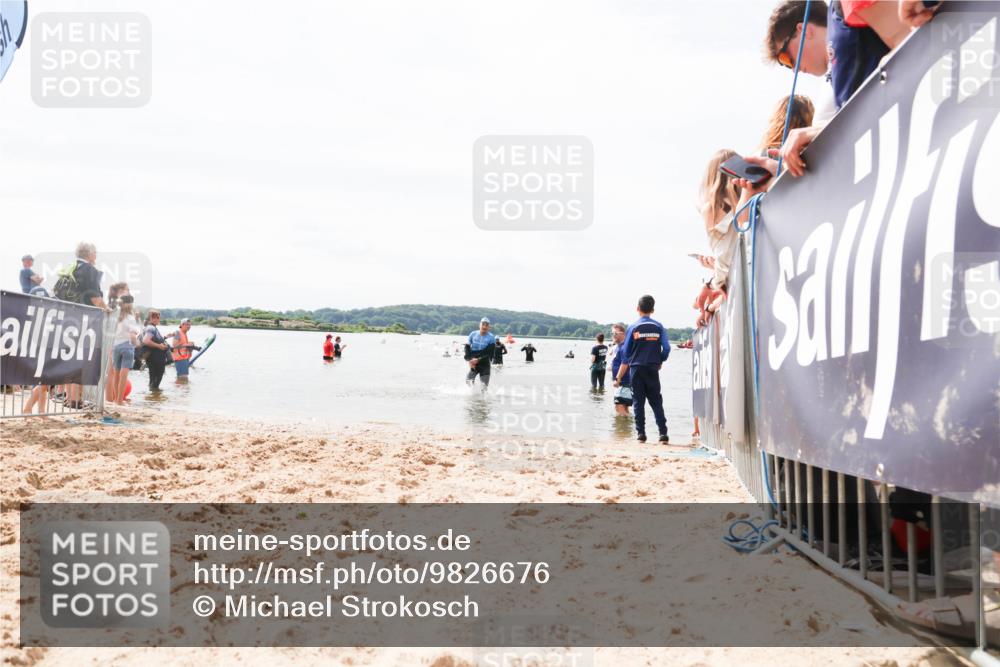 21.06.2026 - Viking Triathlon Michael Strokosch http://msf.ph/oto/9826676 21.06.2026 10:41:05 Schwimmen 132 meine-sportfotos.de