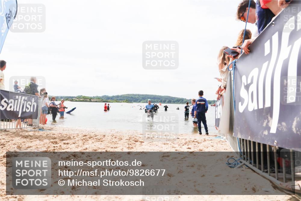 21.06.2026 - Viking Triathlon Michael Strokosch http://msf.ph/oto/9826677 21.06.2026 10:41:05 Schwimmen 132 meine-sportfotos.de