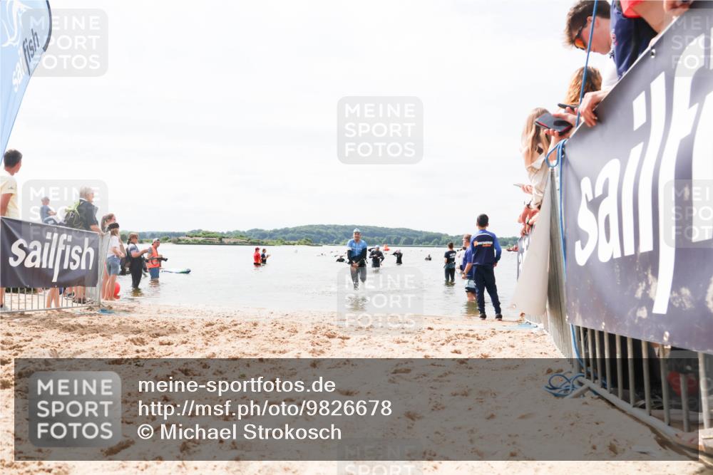 21.06.2026 - Viking Triathlon Michael Strokosch http://msf.ph/oto/9826678 21.06.2026 10:41:06 Schwimmen 132 meine-sportfotos.de