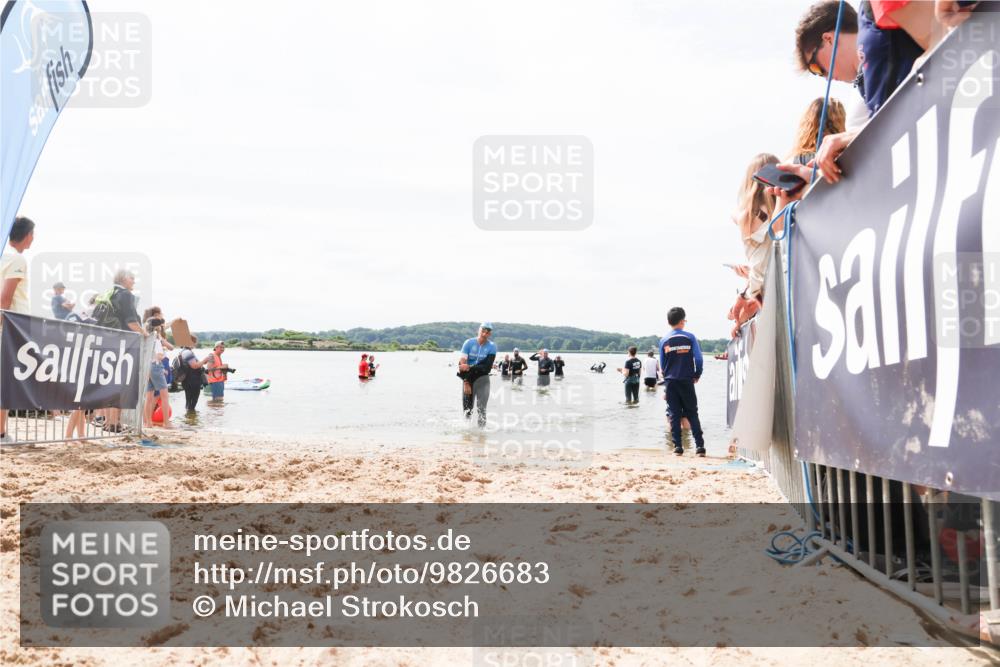 21.06.2026 - Viking Triathlon Michael Strokosch http://msf.ph/oto/9826683 21.06.2026 10:41:07 Schwimmen 132 meine-sportfotos.de