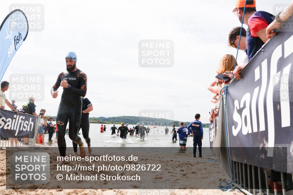 21.06.2026 - Viking Triathlon Michael Strokosch http://msf.ph/oto/9826722 21.06.2026 10:41:20 Schwimmen 95, 96, 179, 356, 578 meine-sportfotos.de
