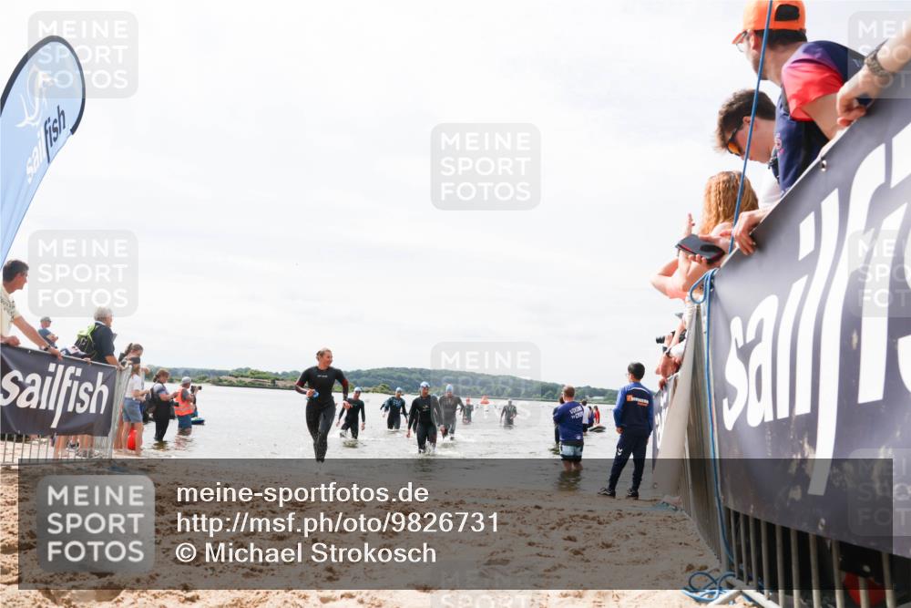 21.06.2026 - Viking Triathlon Michael Strokosch http://msf.ph/oto/9826731 21.06.2026 10:41:23 Schwimmen 95, 96, 179, 356, 429, 578 meine-sportfotos.de