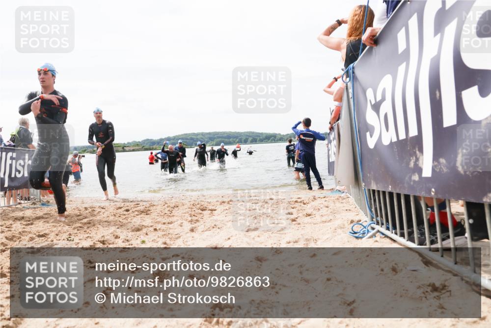 21.06.2026 - Viking Triathlon Michael Strokosch http://msf.ph/oto/9826863 21.06.2026 10:42:07 Schwimmen 44, 86, 94, 134, 188, 193, 399, 438 meine-sportfotos.de