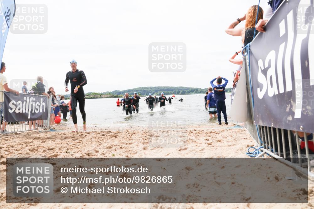 21.06.2026 - Viking Triathlon Michael Strokosch http://msf.ph/oto/9826865 21.06.2026 10:42:08 Schwimmen 44, 86, 94, 134, 188, 193, 399, 438 meine-sportfotos.de