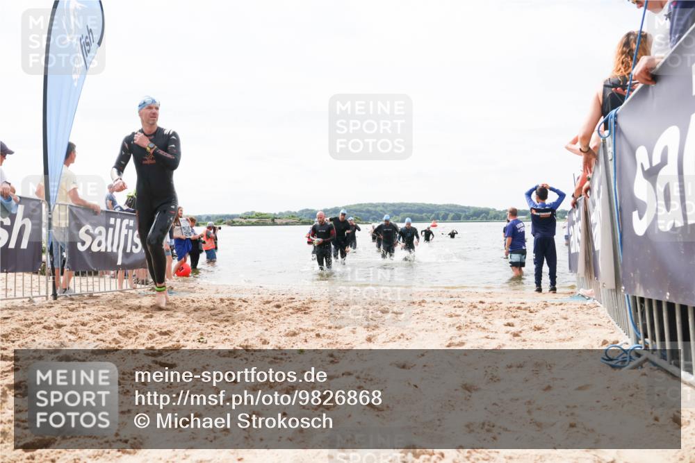 21.06.2026 - Viking Triathlon Michael Strokosch http://msf.ph/oto/9826868 21.06.2026 10:42:09 Schwimmen 44, 86, 94, 134, 188, 193, 266, 399, 438 meine-sportfotos.de