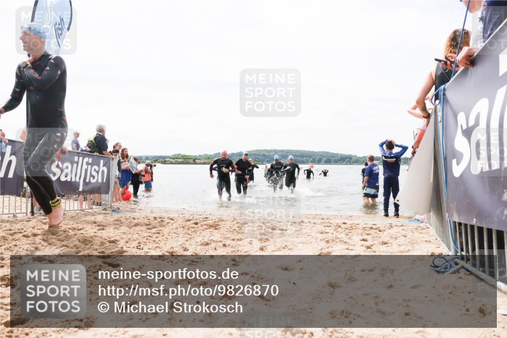 21.06.2026 - Viking Triathlon Michael Strokosch http://msf.ph/oto/9826870 21.06.2026 10:42:10 Schwimmen 44, 86, 94, 134, 188, 193, 266, 399, 438, 492 meine-sportfotos.de