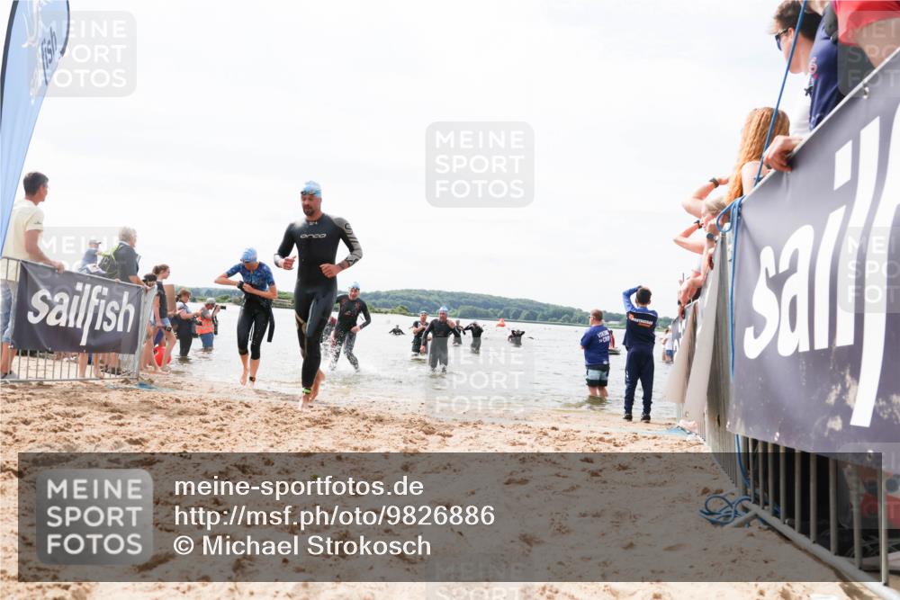 21.06.2026 - Viking Triathlon Michael Strokosch http://msf.ph/oto/9826886 21.06.2026 10:42:15 Schwimmen 86, 94, 188, 193, 266, 279, 399, 492, 516 meine-sportfotos.de