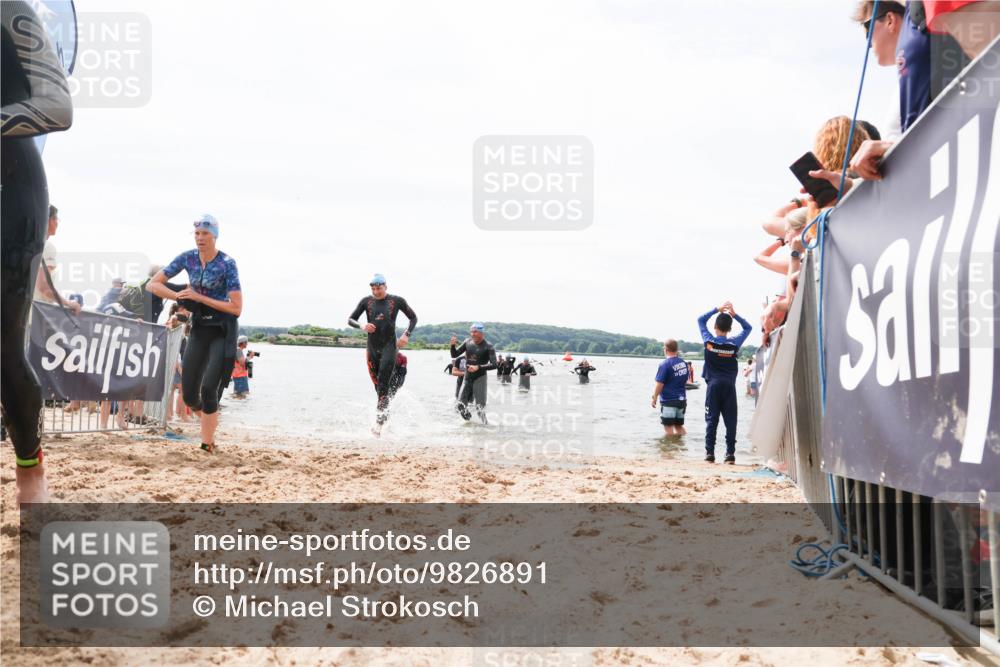 21.06.2026 - Viking Triathlon Michael Strokosch http://msf.ph/oto/9826891 21.06.2026 10:42:17 Schwimmen 86, 94, 188, 193, 266, 279, 399, 492, 516 meine-sportfotos.de