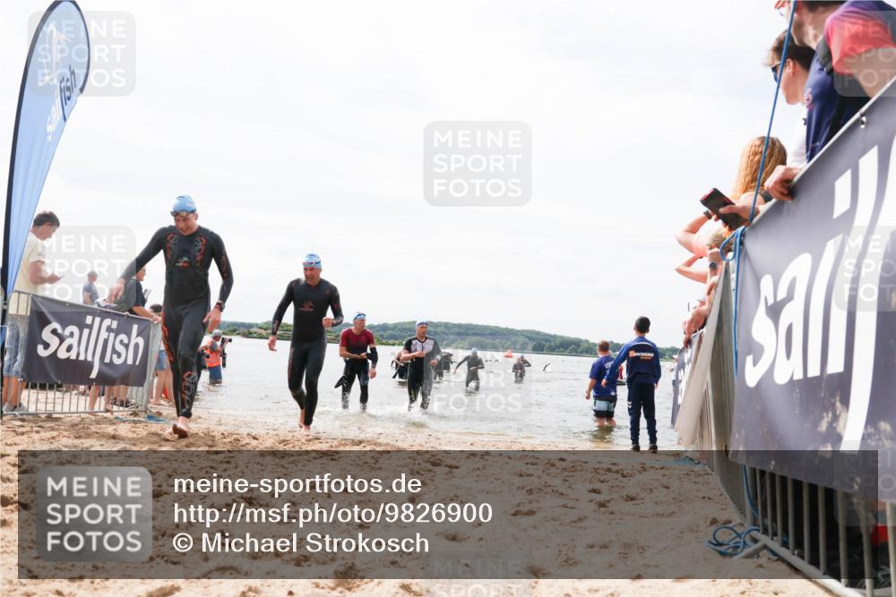 21.06.2026 - Viking Triathlon Michael Strokosch http://msf.ph/oto/9826900 21.06.2026 10:42:20 Schwimmen 188, 266, 279, 296, 399, 492, 516 meine-sportfotos.de