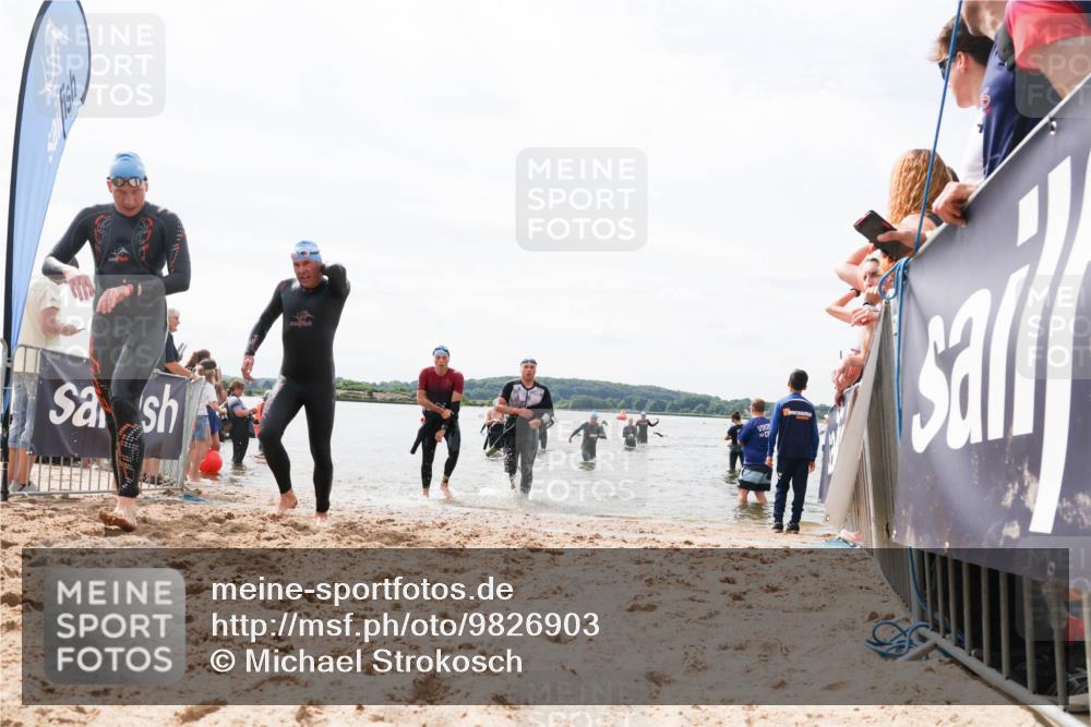 21.06.2026 - Viking Triathlon Michael Strokosch http://msf.ph/oto/9826903 21.06.2026 10:42:21 Schwimmen 72, 266, 279, 296, 399, 492, 516 meine-sportfotos.de