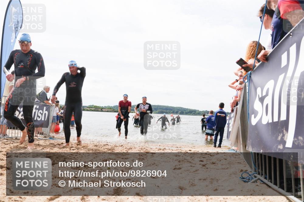 21.06.2026 - Viking Triathlon Michael Strokosch http://msf.ph/oto/9826904 21.06.2026 10:42:21 Schwimmen 72, 266, 279, 296, 399, 492, 516 meine-sportfotos.de