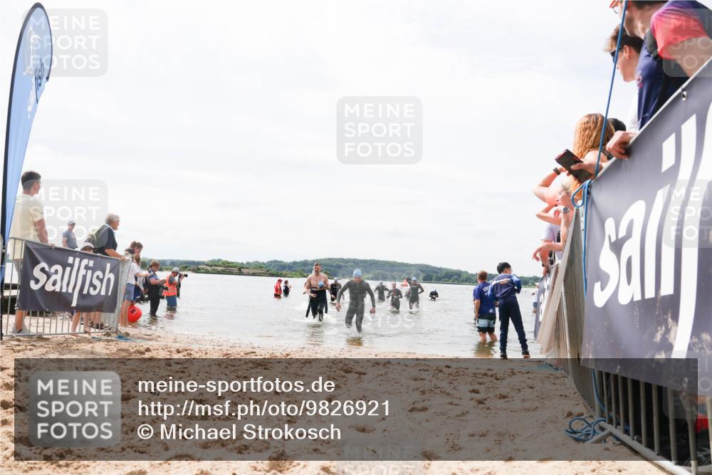 21.06.2026 - Viking Triathlon Michael Strokosch http://msf.ph/oto/9826921 21.06.2026 10:42:27 Schwimmen 45, 72, 279, 296, 348, 393, 516 meine-sportfotos.de