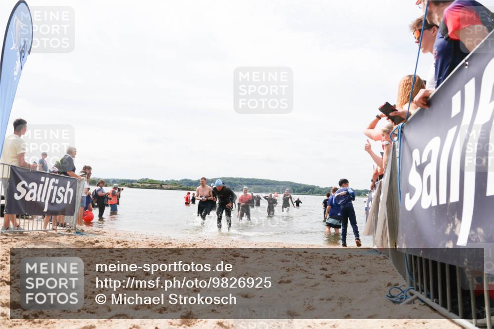 21.06.2026 - Viking Triathlon Michael Strokosch http://msf.ph/oto/9826925 21.06.2026 10:42:28 Schwimmen 45, 72, 279, 296, 348, 393, 516 meine-sportfotos.de