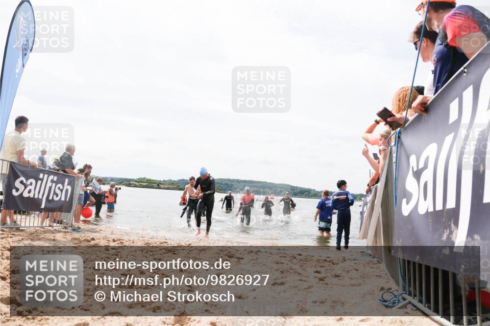 21.06.2026 - Viking Triathlon Michael Strokosch http://msf.ph/oto/9826927 21.06.2026 10:42:29 Schwimmen 45, 72, 296, 348, 393 meine-sportfotos.de