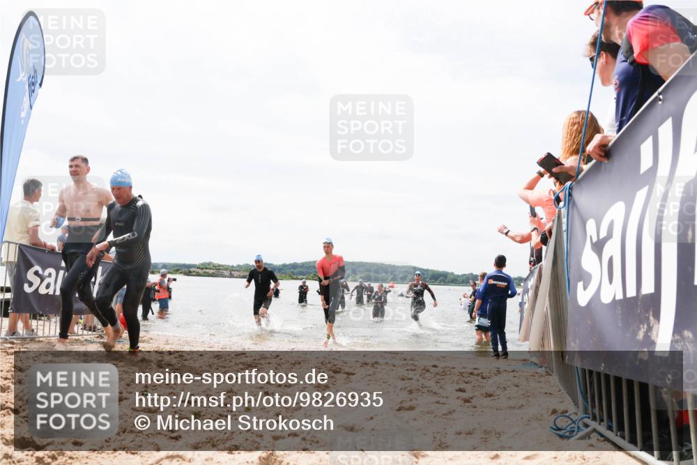 21.06.2026 - Viking Triathlon Michael Strokosch http://msf.ph/oto/9826935 21.06.2026 10:42:31 Schwimmen 45, 72, 296, 348, 393 meine-sportfotos.de