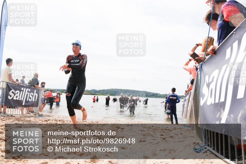 21.06.2026 - Viking Triathlon Michael Strokosch http://msf.ph/oto/9826948 21.06.2026 10:42:36 Schwimmen 45, 72, 348, 384, 393, 436 meine-sportfotos.de